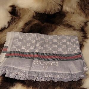 Gucci Light Gray Logo Scarf with Stripes